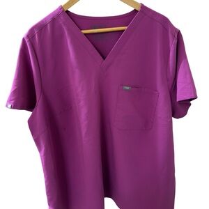 Figs Technical Collection Catarina Pink Scrub Top V Neck Size XL Chest Pocket.